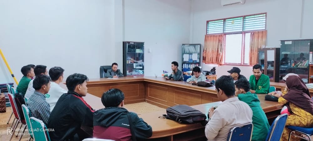 Kolaborasi antara perguruan tinggi dan industri dalam merancang kurikulum adaptif